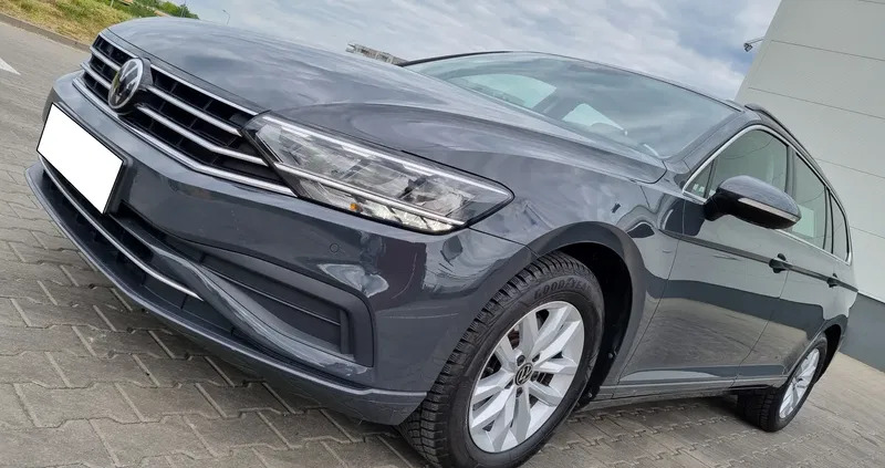 volkswagen passat lubin Volkswagen Passat cena 86999 przebieg: 54000, rok produkcji 2020 z Lubin